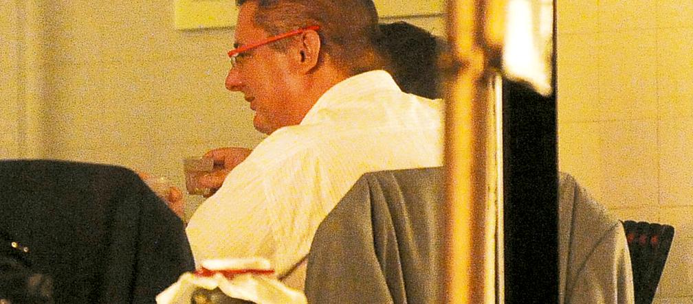 Kamiński pije za zdrowie prezesa