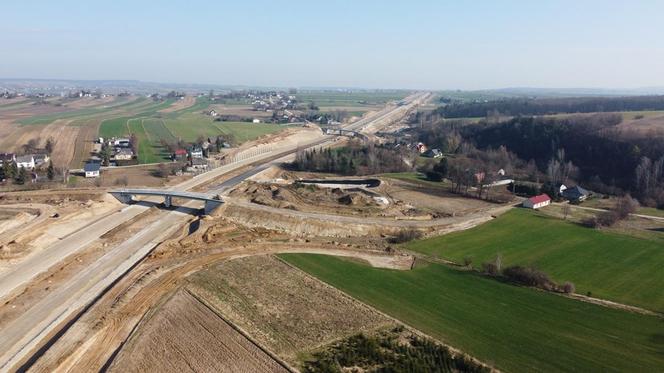 Trwa budowa S7 na odcinku Miechów - Szczepanowice