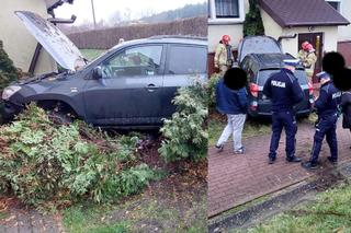 Kierowca wypadł z drogi i uderzył w budynek na Osowej Górze. Trafił do szpitala [ZDJĘCIA]
