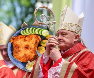 Specjalne zarządzenie Kościoła po Bożym Ciele. Kardynał Nycz zabrał głos. Chodzi o mięso