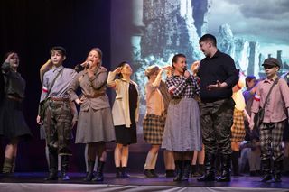 Taneczna lekcja historii w sali widowiskowej „Podlasie”