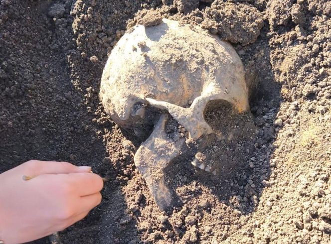 Kolejne wyjątkowe odkrycie pod Inowrocławiem. To cmentarzysko z X wieku! Chowano tam głównie wojów i ich kobiety