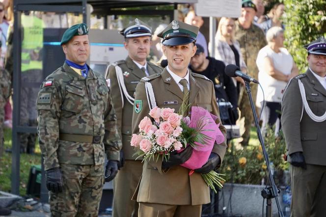 Niezwykła promocja podoficerska w Gołdapi. Uroczystość zakończyła się… oświadczynami [ZDJĘCIA]