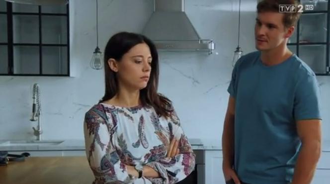 M jak miłość odc. 1406. Iza (Adriana Kalska), Marcin (Mikołaj Roznerski)