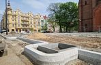 Tak teraz wygląda plac Wolności w Bydgoszczy. Powrót kwiaciarek ponownie opóźniony