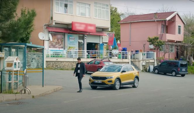 Melis naprowadzi porywacza na trop Zeynep. Dojdzie do tragicznego wypadku i dziewczyna zostanie pojmana.