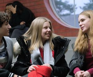 	M jak miłość odc. 1855. Grzesiek (Borys Wiciński), Sara (Nadia Smyczek), Lenka (Olga Cybińska)