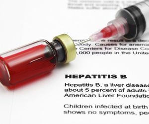 WZW B (żółtaczka wszczepienna) - jak można się zarazić? Drogi zakażenia WZW B