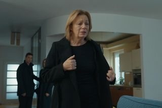 Barwy szczęścia, odcinek 3182. Wanda (Maja Barełkowska), Tomasz (Jakub Sokołowski), Oliwka (Wiktoria Gąsiewska)