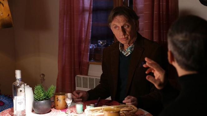 M jak miłość, odcinek 1508. Robert Żak (Krzysztof Tyniec), Leon (Dariusz Toczek)