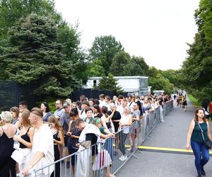 Gigantyczne kolejki przed stadionem. Tak fani czekali na koncert Dawida Podsiadło