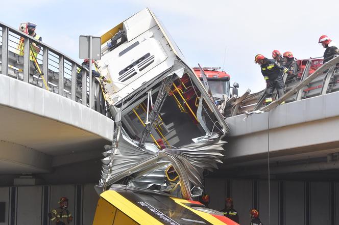 Mazowieckie drogi śmierci. Tylko w tych trzech wypadkach życie straciło aż 21 osób