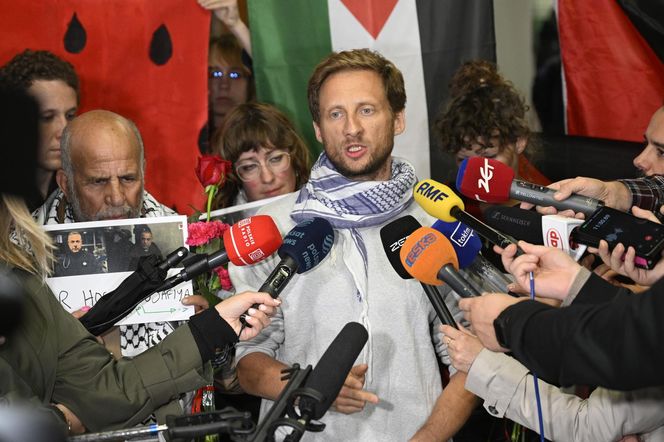 Poseł Sterczewski wrócił do Polski