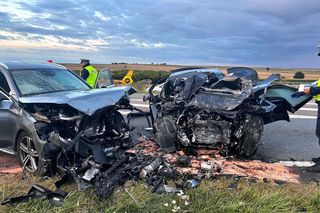 Kobieta nie żyje, 20-latek w ciężkim stanie. Koszmar na drodze