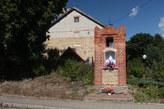 Mazury czy Warmia? Odkryj niezwykłą wieś na pograniczu, która zachwyca historią!
