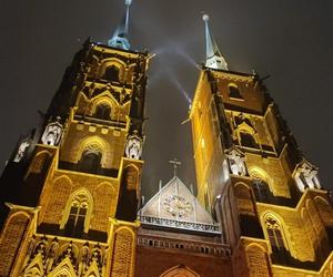 Ostrów Tumski we Wrocławiu w zimowej odsłonie. To miejsce trzeba odwiedzić [zdjęcia]