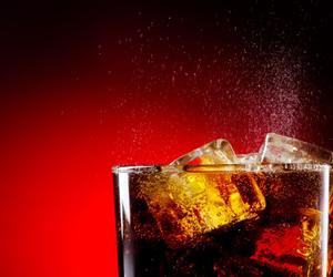 Coca-Cola w domu nie tylko do picia! Jakie zastosowanie w domu może mieć Coca-Cola? 