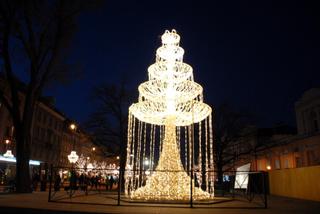 Iluminacja świąteczna w Warszawie 2015. Na jakich ulicach w tym roku, jakie dekoracje? Sprawdźcie