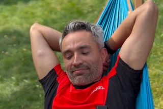 Na sygnale. Benio odkocha się w Wandzie. Bez niej znowu poczuje, że życie może być piękne - ZDJĘCIA