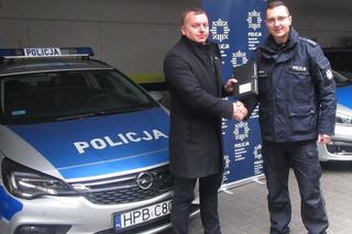 Pięc nowych radiowozów zasiliło flotę Komend Powiatowych Policji w Oławie i w Jaworze. 