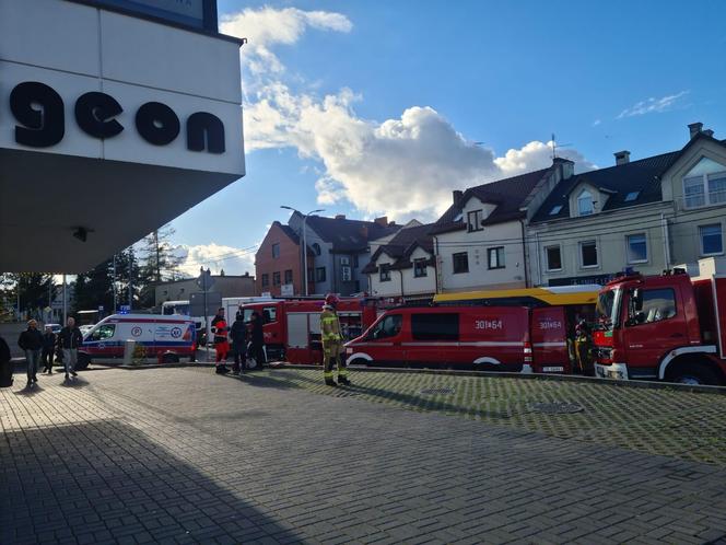 Akcja straży pożarnej obok salonu masażu w Kielcach