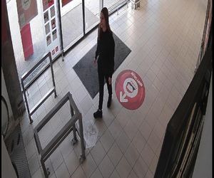 Policja w Krakowie prosi o pomoc w identyfikacji sprawców pobicia