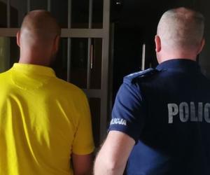 Ukradł rower spod sklepu. Nie wiedział, że przyjechała nim policjantka i że rzuci się za nim 