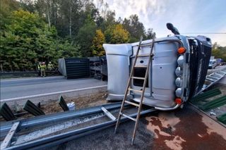 Wywrócił ciężarówkę na Obwodnicy Trójmiasta, usłyszał zarzuty. W kabinie znaleziono narkotyki