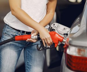 Gdzie w Olsztynie zatankujesz auto taniej? Tu możesz liczyć na rabaty