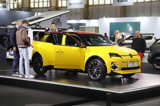 Poznań Motor Show 2025 na Międzynarodowych Targach Poznańskich. II dzień