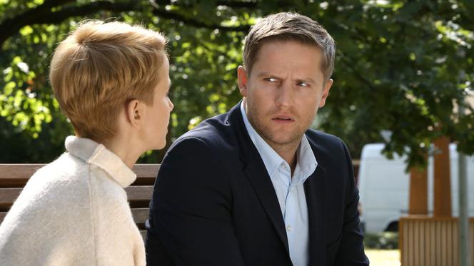 Barwy szczęścia odc. 1404. Marcel (Kamil Maćkowiak), Marta Walawska (Katarzyna Zielińska)