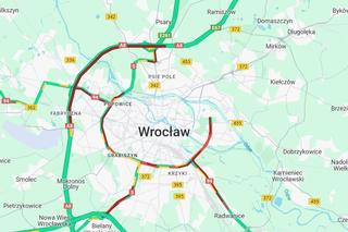 Uwaga, korki we Wrocławiu!  Rolnicy wyjeżdżają z miasta, gdzie jest największy zator? 
