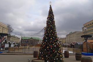 Bożonarodzeniowe akcenty na Placu Wolności w Poznaniu! Czy to jakiś żart? [ZDJĘCIA]