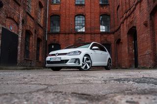 Volkswagen Golf 2.0 TSI GTI Performance 245 KM