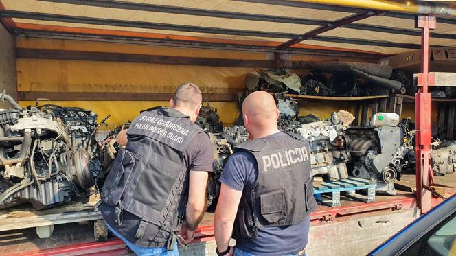 Rozbita dziupla samochodowa na terenie gminy Majdan Królewski