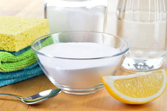 Cytrynowy płyn do zmywania naczyń
