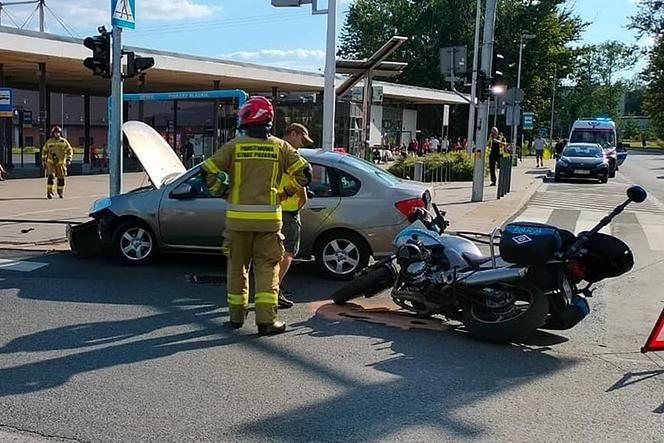 Wypadek policjanta w Piekarach Śląskich. Jechał motocyklem