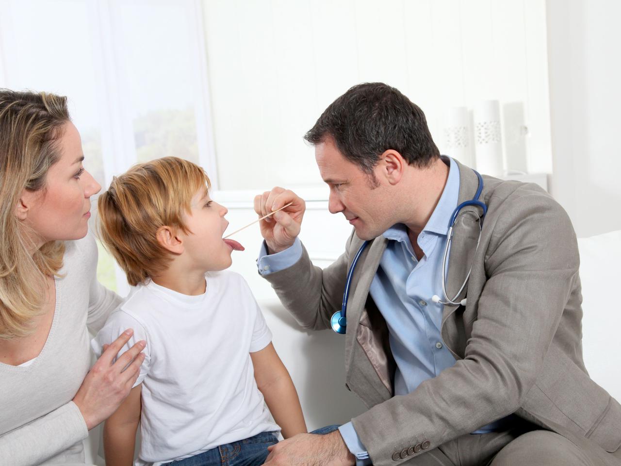 Usunięcie migdałków (tonsillektomia) – jak wygląda?