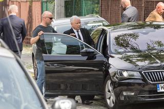 Kaczyńskiego podwyżka nie zaboli, bo nie płaci za benzynę