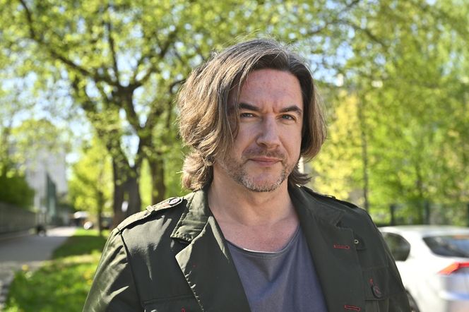 Gwiazdor Na dobre i na złe osierocił dwoje dzieci. Po jego śmierci żona walczyła o starszego syna. Poruszająca reakcja fanów