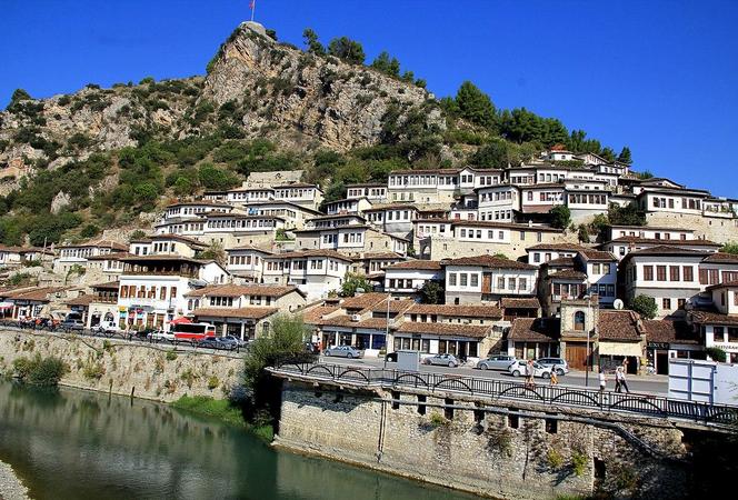 Berat. Miasto tysiąca okien z listy UNESCO, które trzeba zobaczyć