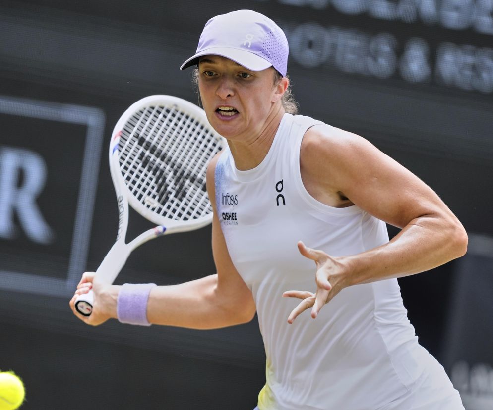 Iga Świątek - Polina Kudermietowa RELACJA NA ŻYWO i WYNIK meczu. Wimbledon 2025