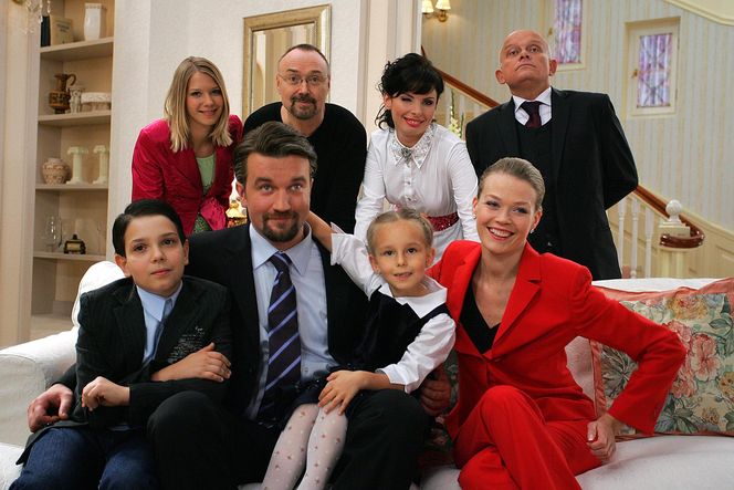 Dokładnie 20 lat temu wyemitowano 1. odcinek serialu Niania. Tak dziś wyglądają bohaterowie