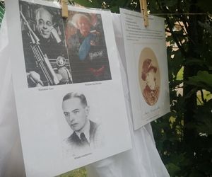 Czytanie na trawie w siedleckim Ekonomiku