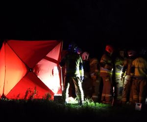 Koszmar pod Warszawą. Ciało zwisało głową w dół z zapory wodnej