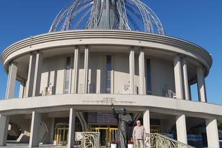 Wałęsa modlił się w kościele Rydzyka