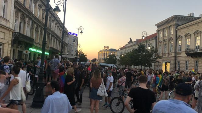 Protest na Krakowskim Przedmieściu