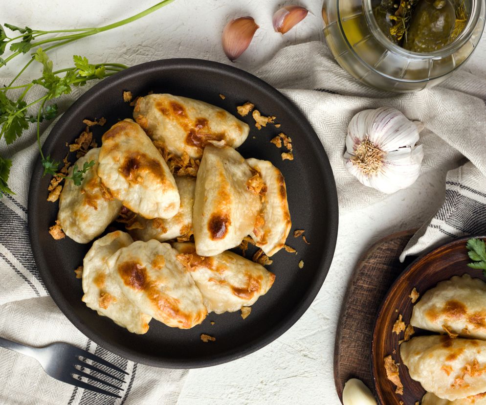 Pierogi dominikańskie z białą kiełbasą: najlepszy przepis na pierogi św. Jacka
