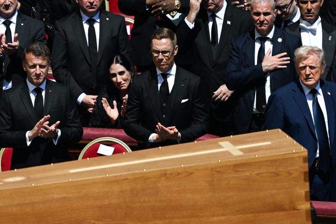Głowy państw żegnają papieża Franciszka. Do Watykanu zjechali najważniejsi