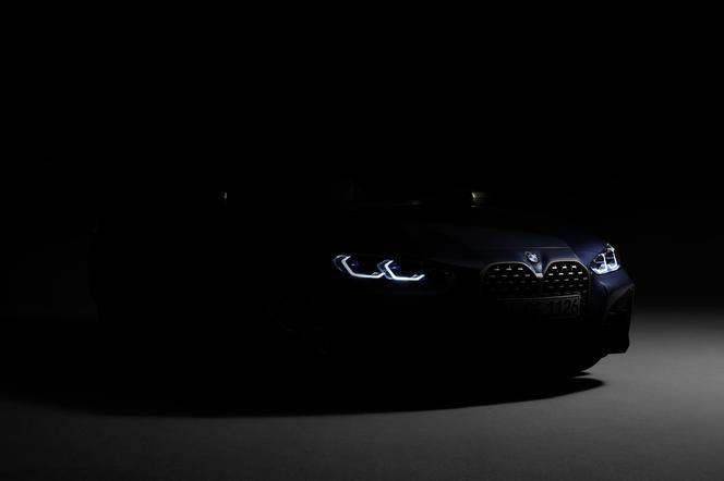 Nowe BMW serii 4 Coupe zadebiutuje lada moment! Producent nie zrezygnował z pionowego grilla